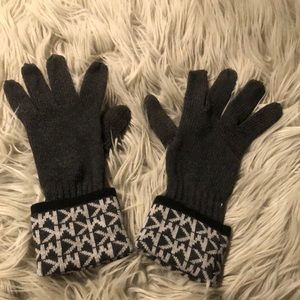 Michael Kors Knit Gloves